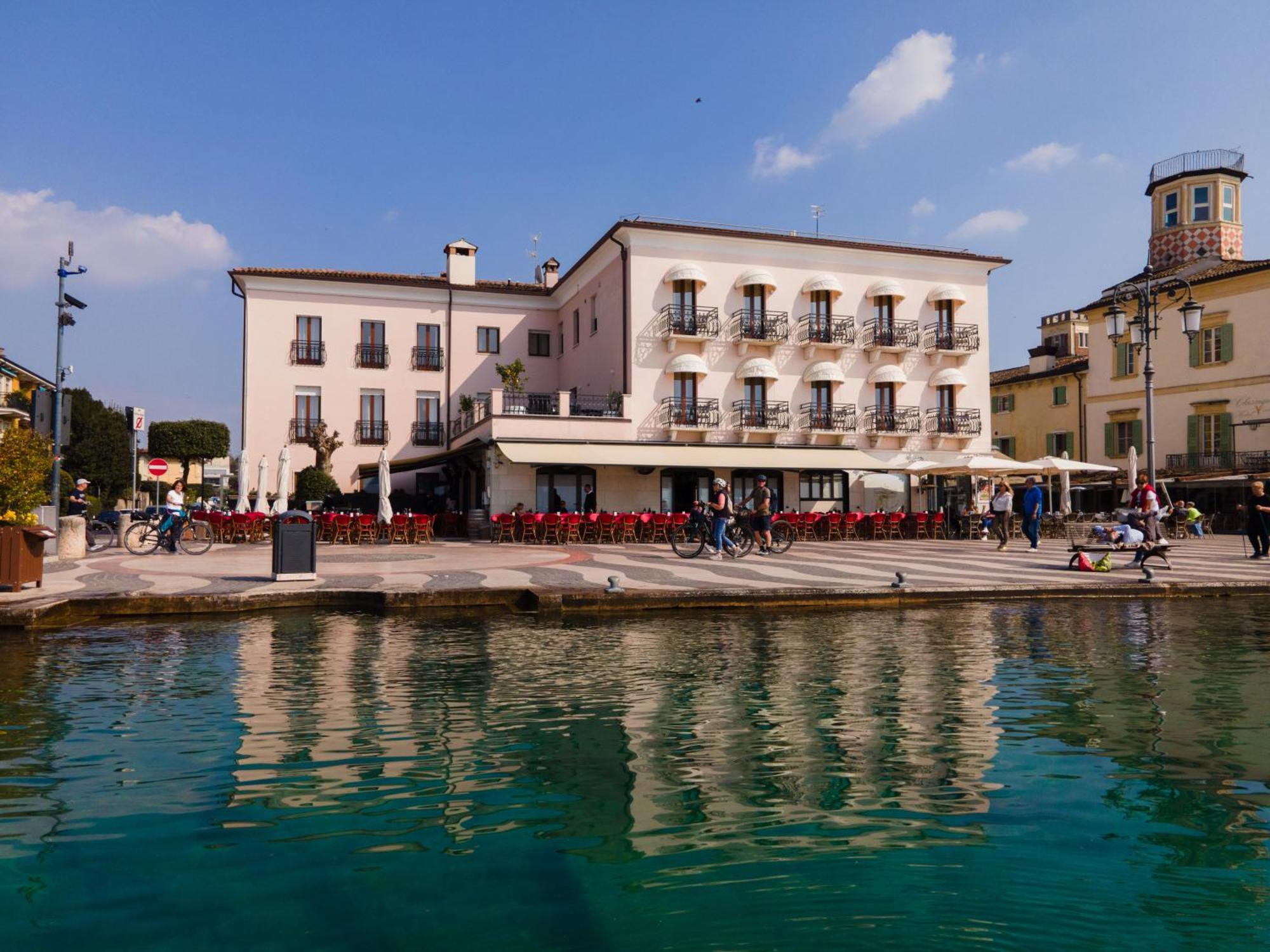 Miralago Hotel 3*
